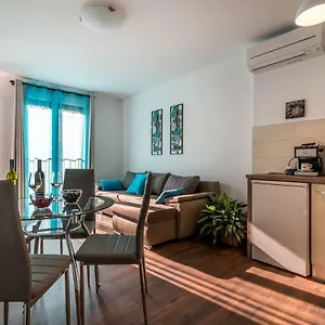 https://city-market-apartments-pula.in-istria.net